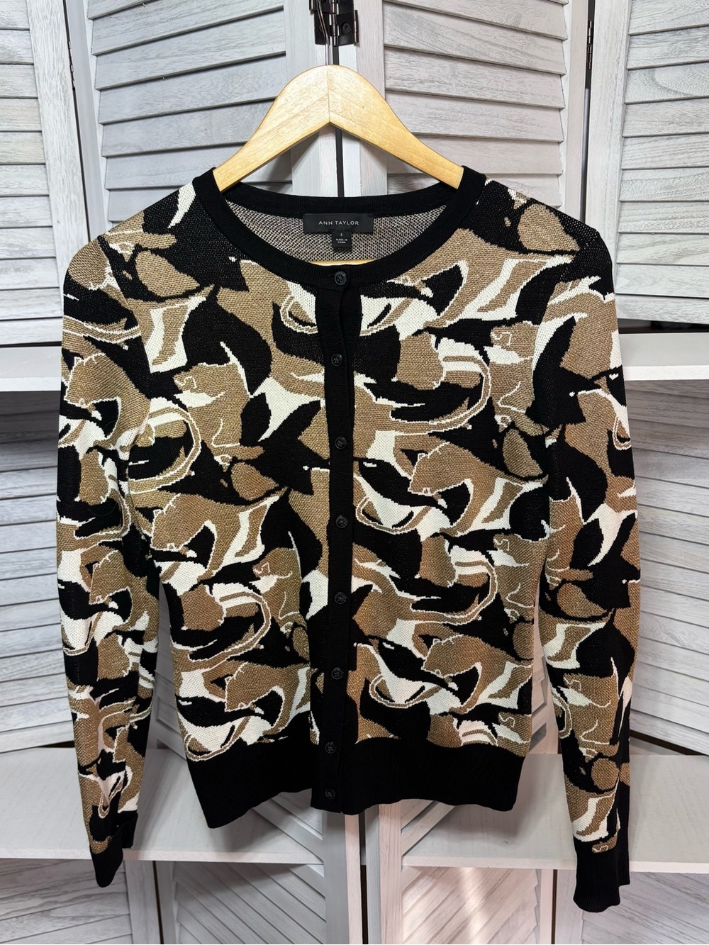Ann Taylor Small Abstract Floral Button Front Cardigan Black Tan